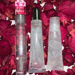 Luna is our Holographic glitter gloss.